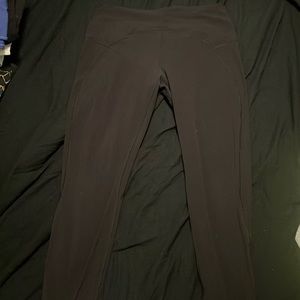 Well loved align leggings with cut out at ankle 25 inseam